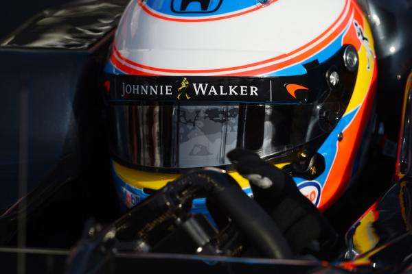 Fernando-Alonso-McLaren-Formel-1-Test-Ba