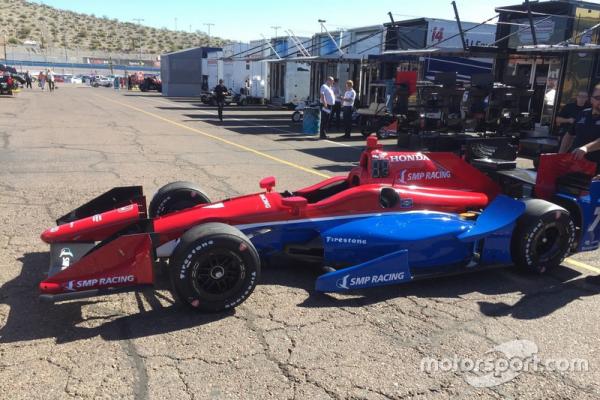 indycar-fevralskie-testy-v-finikse-2016-mashina-mikhaila-aleshina-v-novoj-livree.jpg