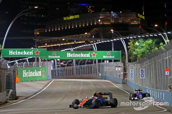 f1-singapore-gp-2016-esteban-ocon-manor-racing (2).jpg