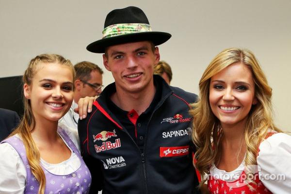 ea699072-9326-4e8c-b6af-d55dcf5f3cde__f1-austrian-gp-2015-max-verstappen-scuderia-toro-rosso-with-formula-una-girls.jpg