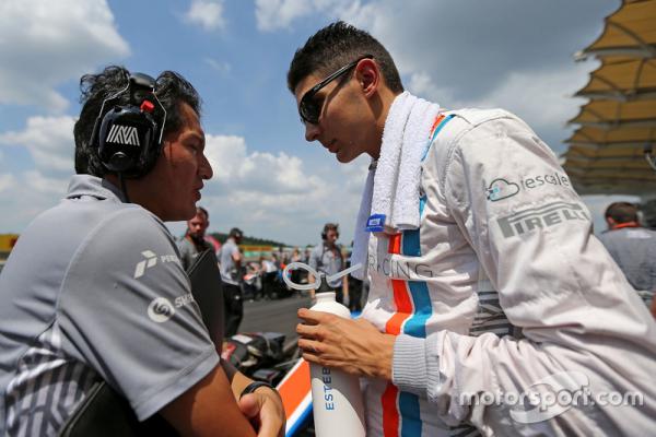 f1-malaysian-gp-2016-esteban-ocon-manor-racing-3.jpg