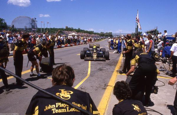 1986-CANADIAN-GRAND-PRIX-SENNA-LOTUS-PIT-STOP-ORIGINAL-35-MM-COLOUR-SLIDE_75.jpg