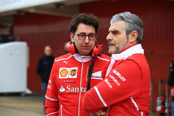 Maurizio-Arrivabene-Mattia-Binotto-Ferrari-Formel-1-Test-Barcelona-8-Maerz-2017-fotoshowBig-8cc40791-1022289.jpg