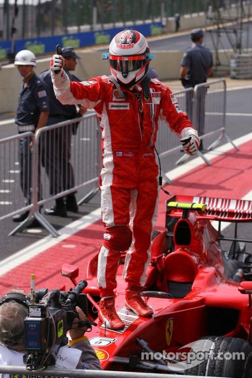 f1-brazilian-gp-2007-race-winner-and-2007-world-champion-kimi-raikkonen-celebrates.thumb.jpg.b75e59b1379ae6c3176d819324c2e14e.jpg