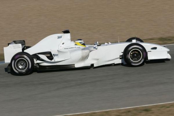 Nick-Heidfeld-BMW-Sauber-Test-Jerez-2006-bigMobile2x-9173ce6b-923387.jpg