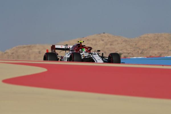 Antonio-Giovinazzi-Sauber-Formel-1-GP-Bahrain-30-Maerz-2019-fotoshowBig-bdfe4028-1440852.jpg