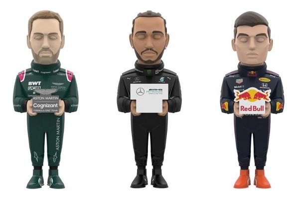 https___hypebeast.com_image_2021_09_mighty-jaxx-and-formula-1-vinyl-art-toy-limited-edition-collection-release-date-00.jpg