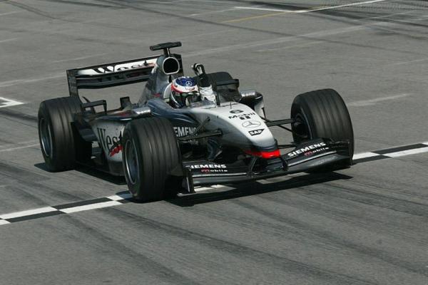 McLaren-MP4-17D-Mercedes-11758.thumb.jpg.1cc4c80fc4a0394b70d697a7ffd5dee8.jpg