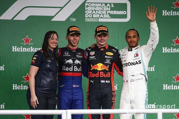 podium-race-winner-max-verstap.jpg