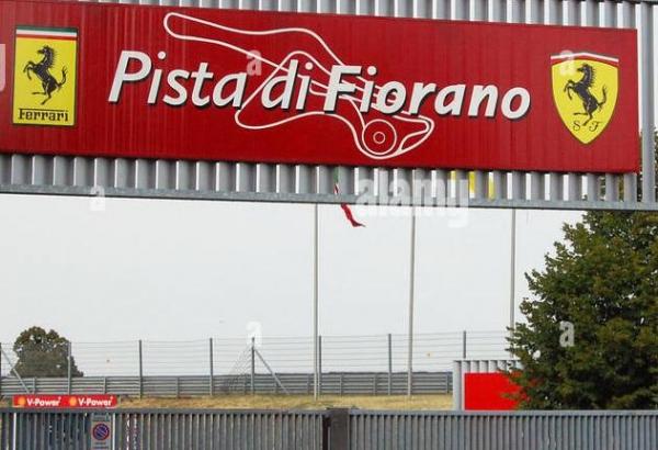 the-entrance-barrier-to-the-pista-di-fiorano-circuit-on-the-outskirts-AX774H.jpg