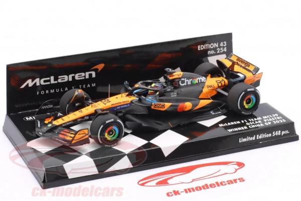 minichamps_1_43_oscar_piastri_mclaren_mcl39_no81_s.thumb.jpg.e56ecf9caf6c39bd266389848c5c4d68.jpg